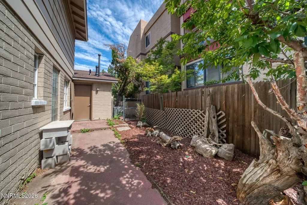 3045 Lakeside Reno NV 89509