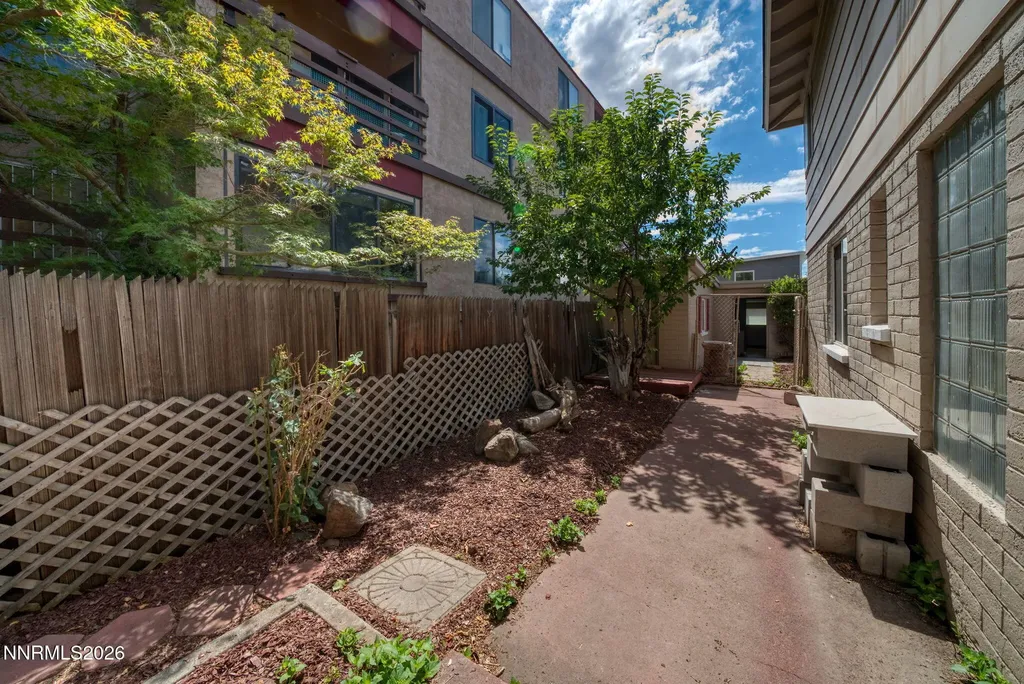 3045 Lakeside Reno NV 89509