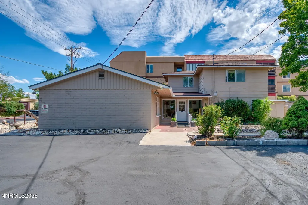 3045 Lakeside Reno NV 89509