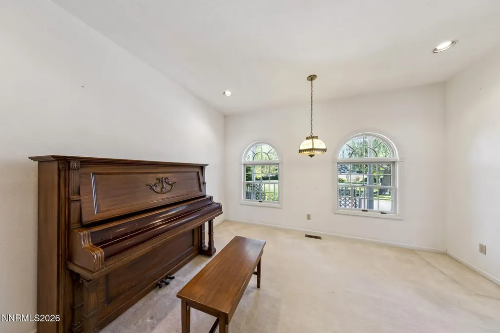 1049 Kimmerling Gardnerville NV 89460