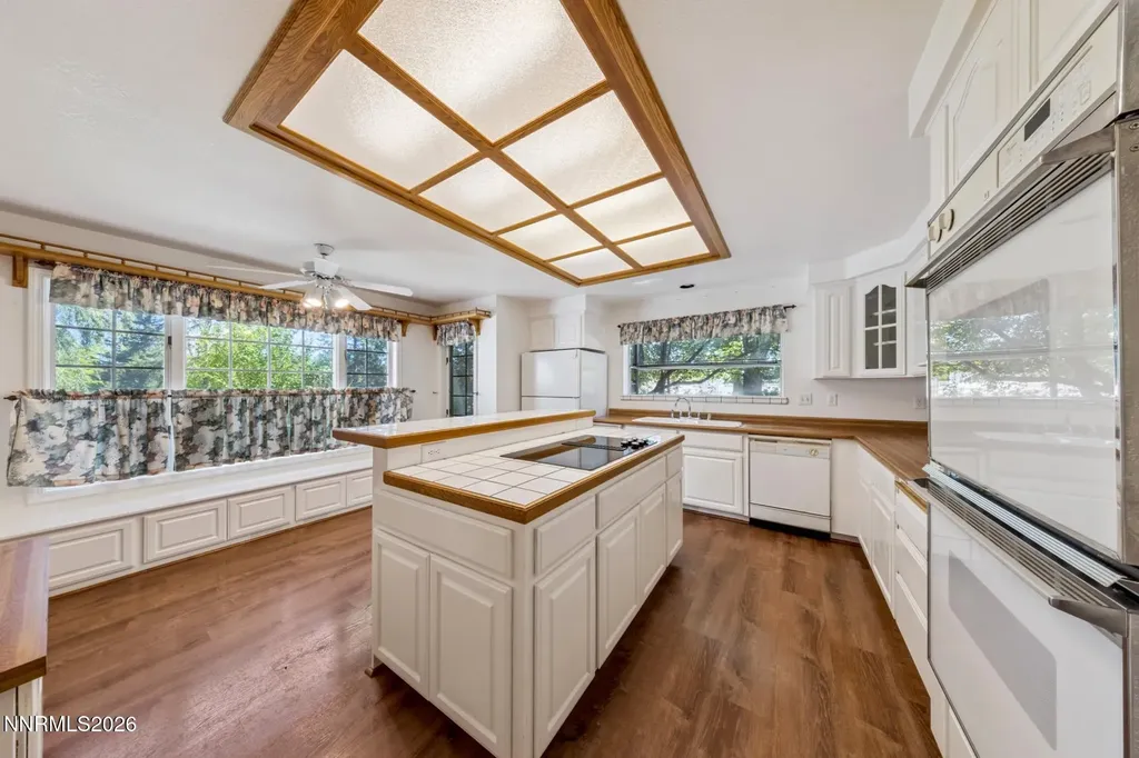 1049 Kimmerling Gardnerville NV 89460