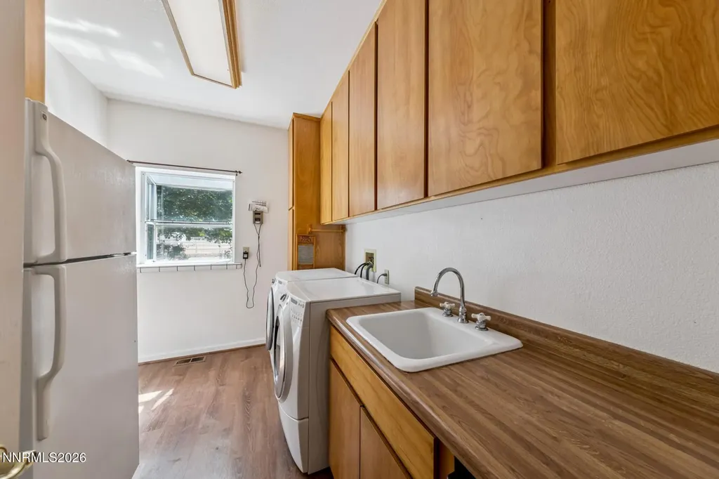 1049 Kimmerling Gardnerville NV 89460