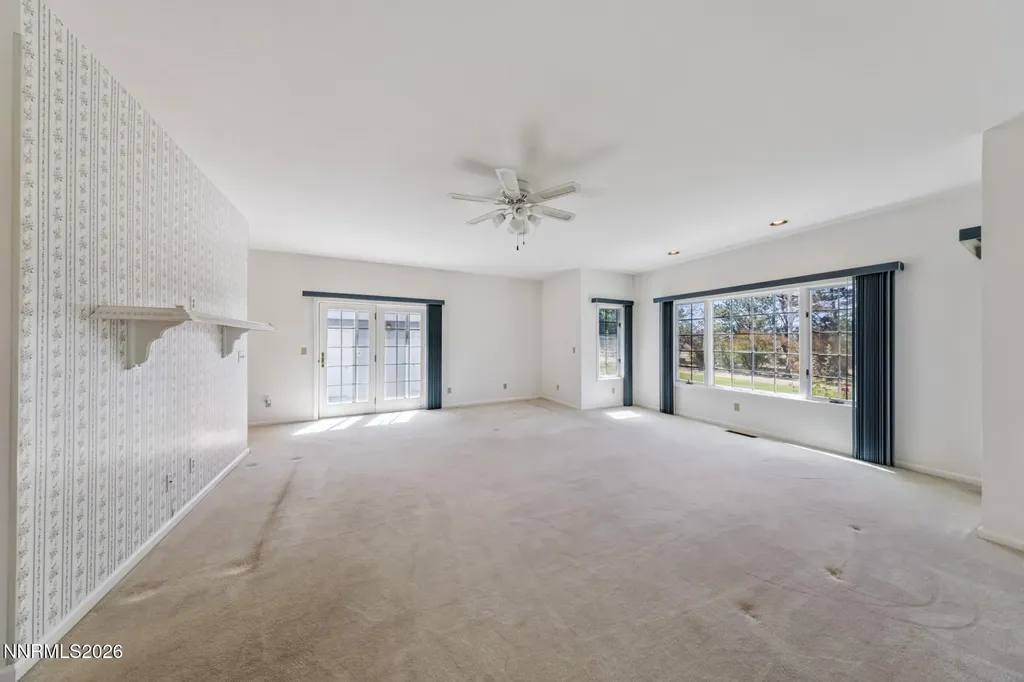 1049 Kimmerling Gardnerville NV 89460