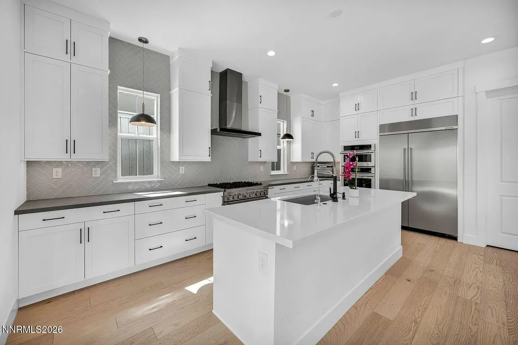 5445 Side Saddle Reno NV 89511