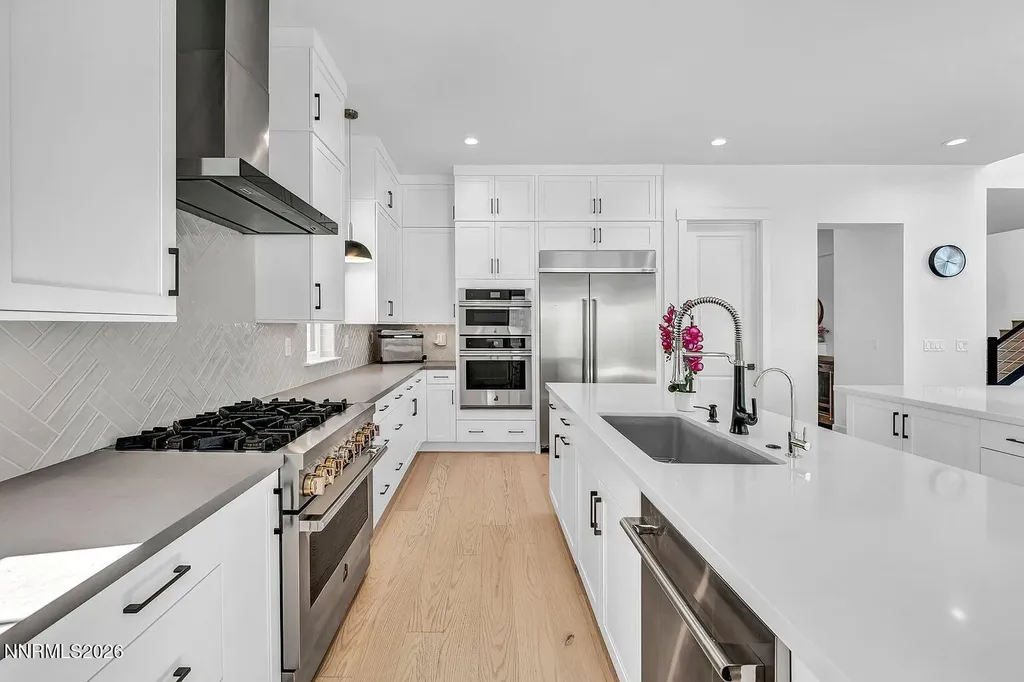 5445 Side Saddle Reno NV 89511