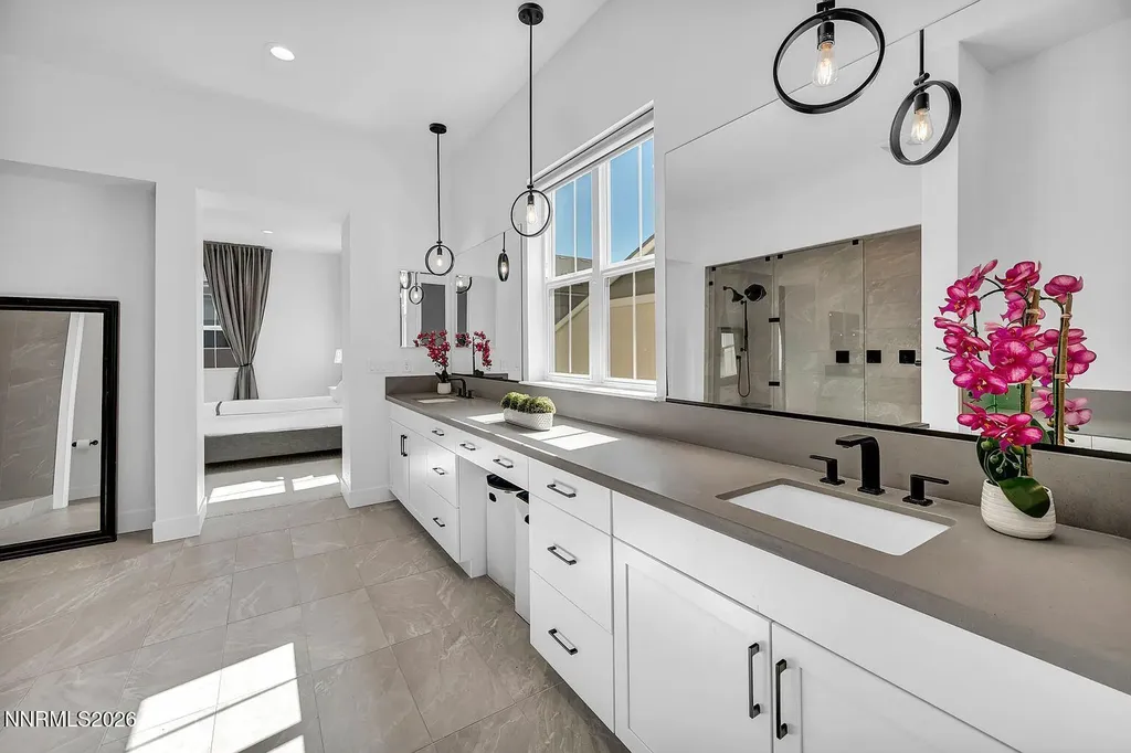 5445 Side Saddle Reno NV 89511