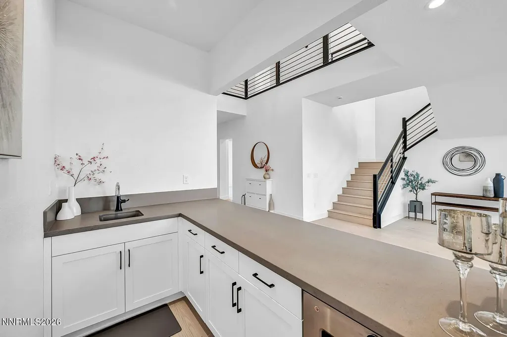 5445 Side Saddle Reno NV 89511