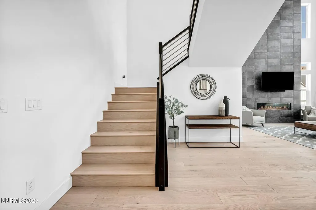 5445 Side Saddle Reno NV 89511