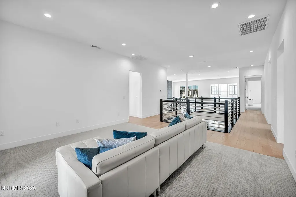 5445 Side Saddle Reno NV 89511
