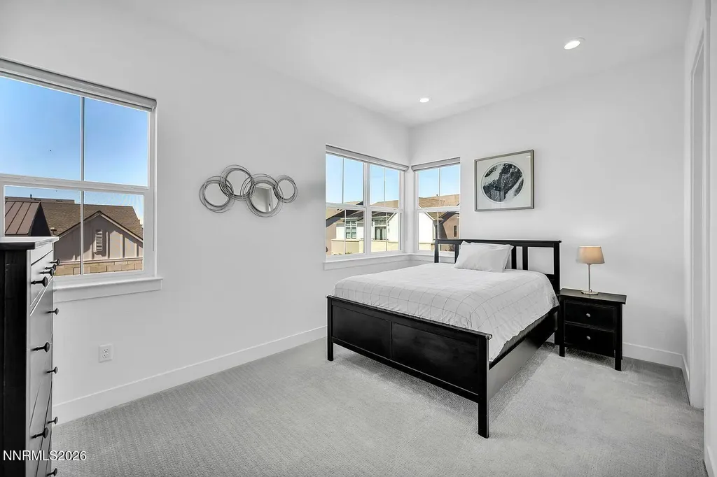 5445 Side Saddle Reno NV 89511