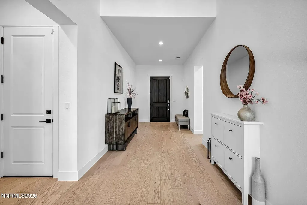 5445 Side Saddle Reno NV 89511