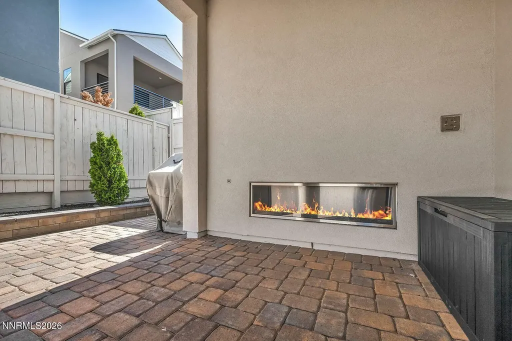 5445 Side Saddle Reno NV 89511