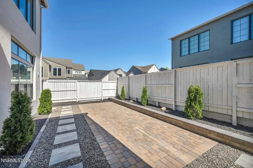 5445 Side Saddle Reno NV 89511