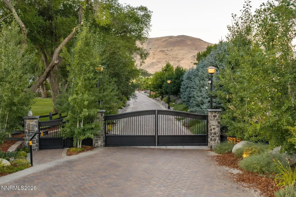 515 Rhodes Reno NV 89521