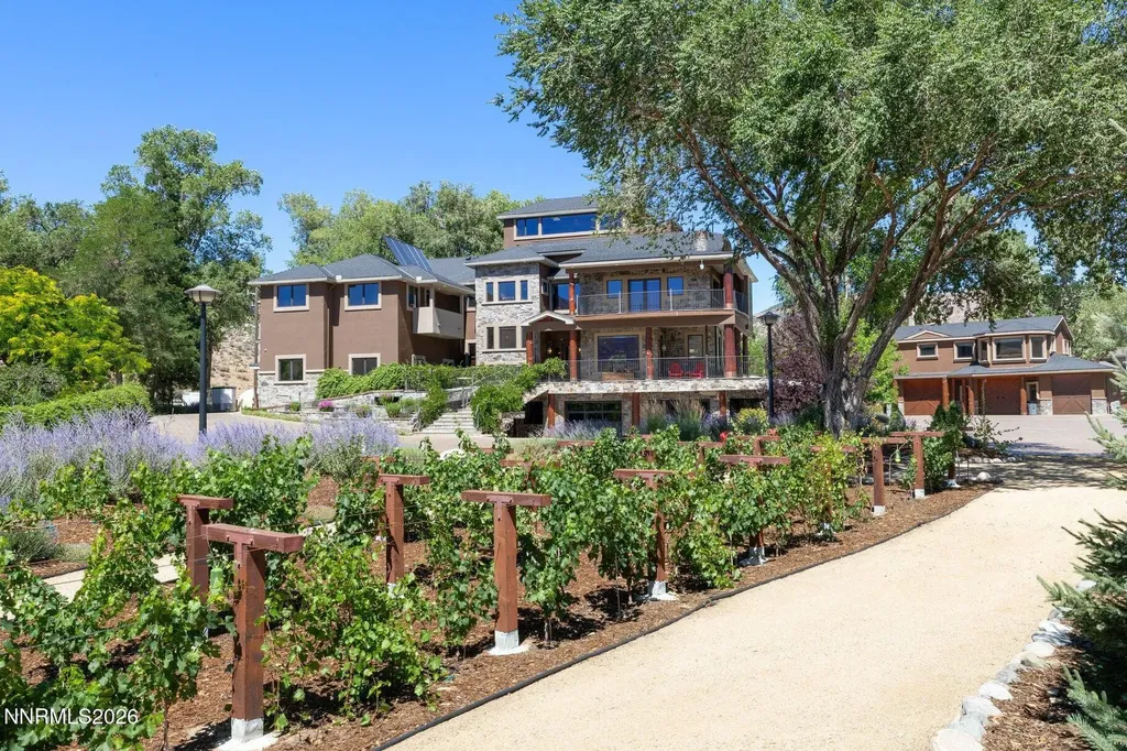 515 Rhodes Reno NV 89521