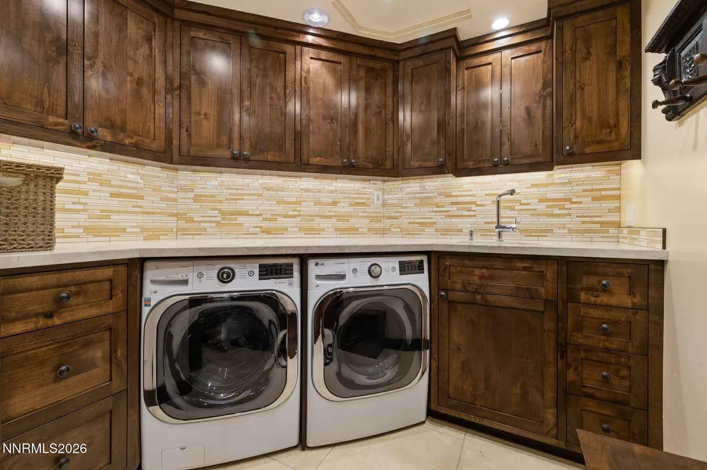 515 Rhodes Reno NV 89521
