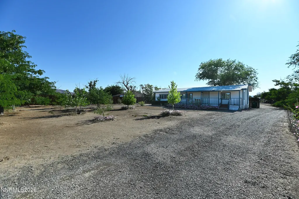 3614 Cherry Silver Springs NV 89429