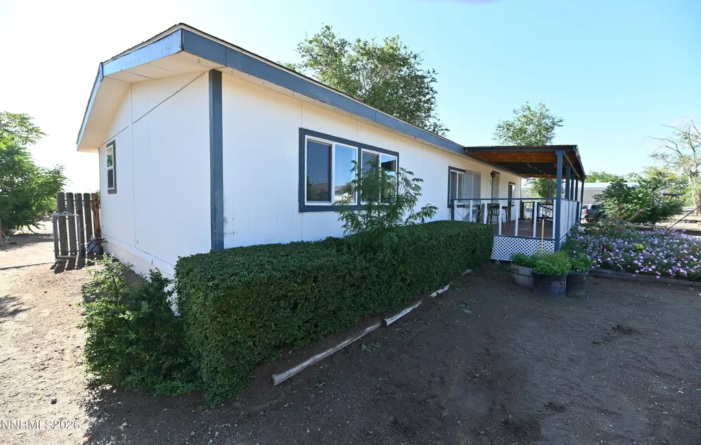 3614 Cherry Silver Springs NV 89429