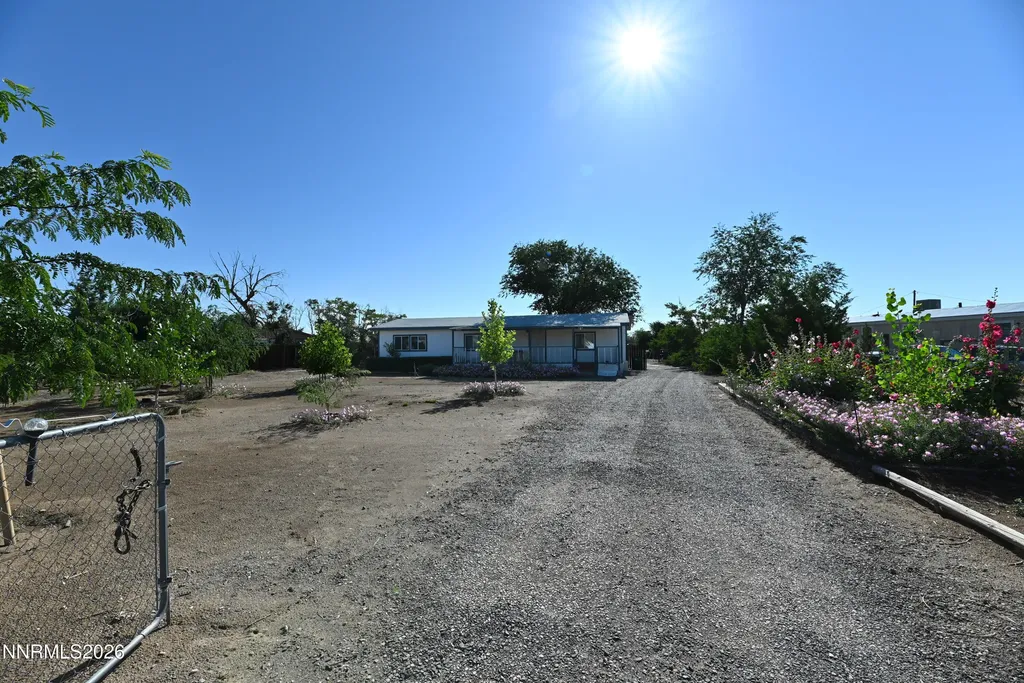 3614 Cherry Silver Springs NV 89429