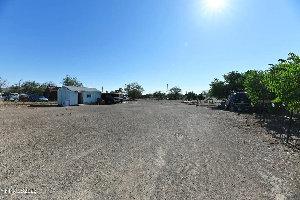 3614 Cherry Silver Springs NV 89429