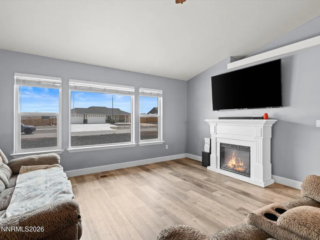 1342 Nevada Pacific Fernley NV 89408