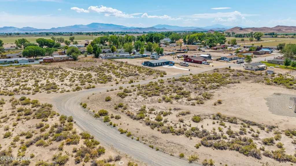 15 Northridge Yerington NV 89447