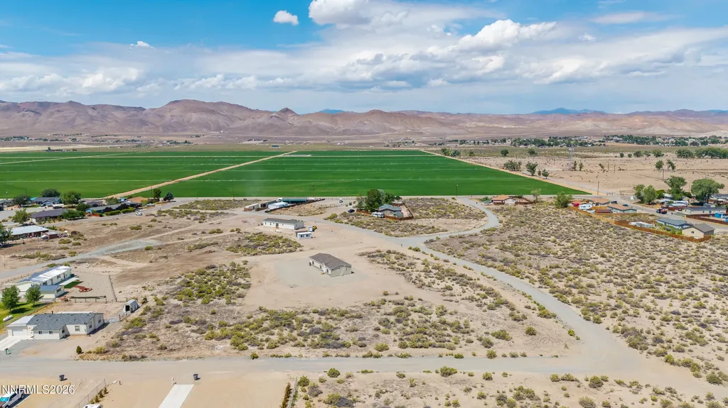 15 Northridge Yerington NV 89447