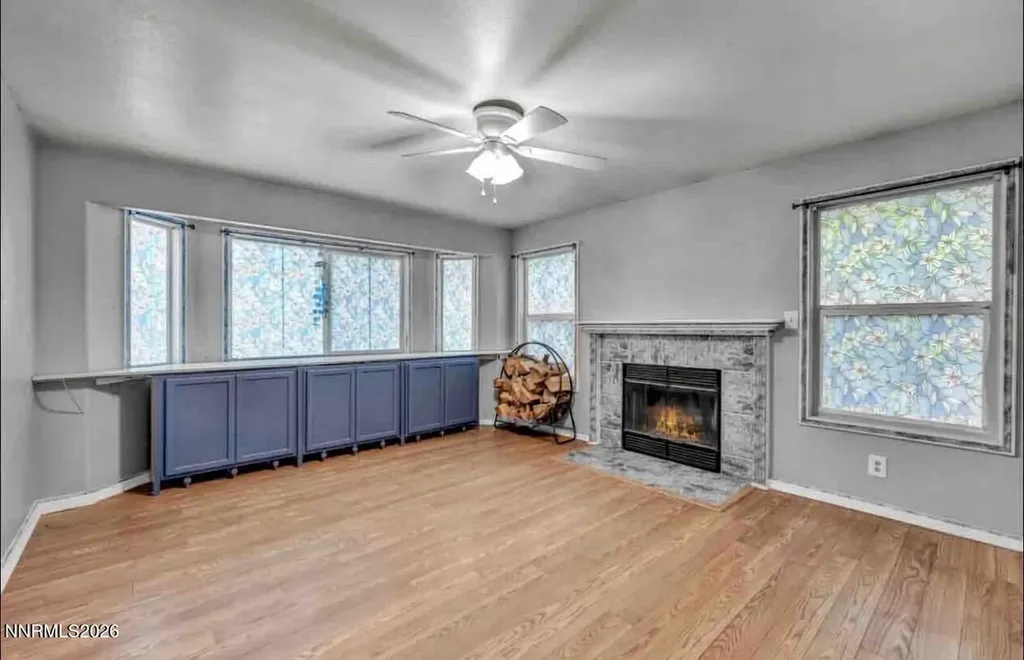 652 Silver Lace Fernley NV 89408