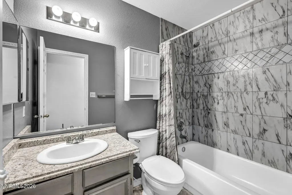 652 Silver Lace Fernley NV 89408