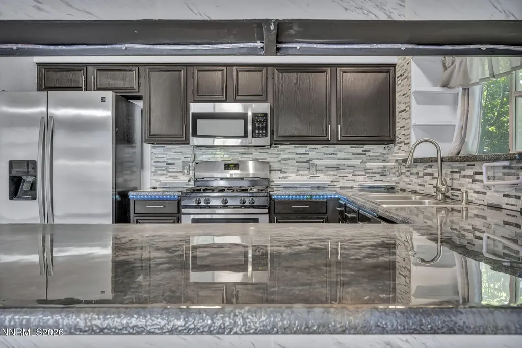 652 Silver Lace Fernley NV 89408