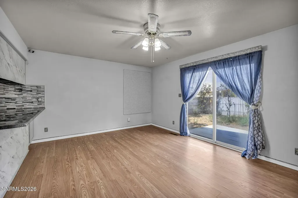 652 Silver Lace Fernley NV 89408