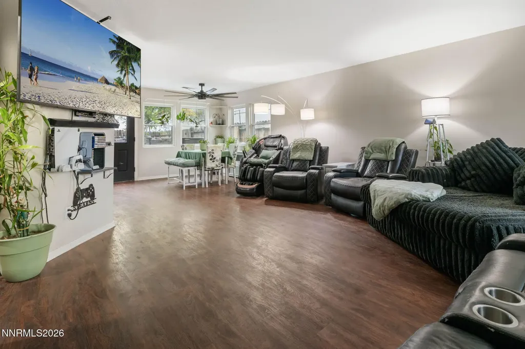 1341 Mountain Ash Gardnerville NV 89410
