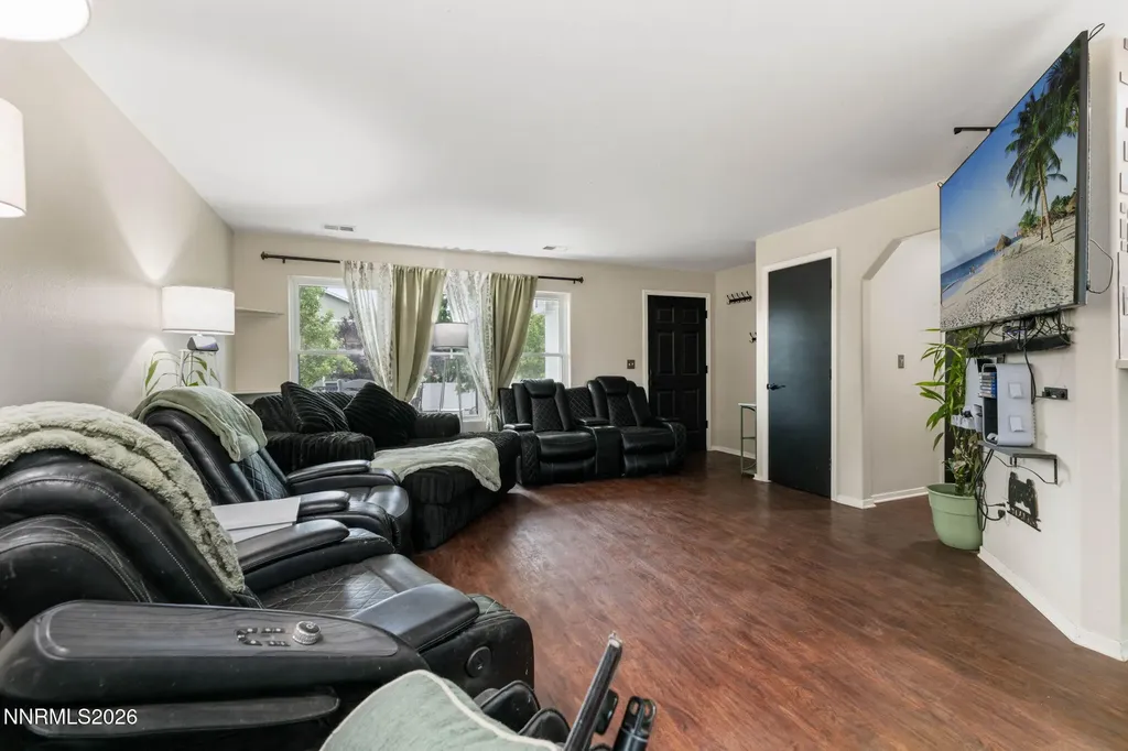 1341 Mountain Ash Gardnerville NV 89410