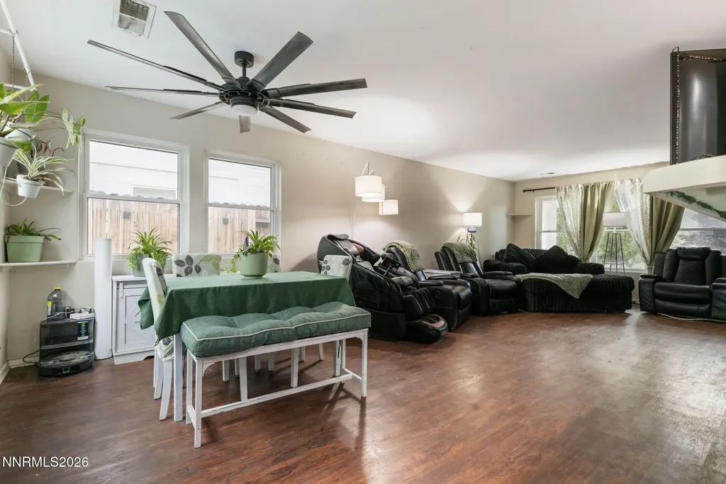 1341 Mountain Ash Gardnerville NV 89410
