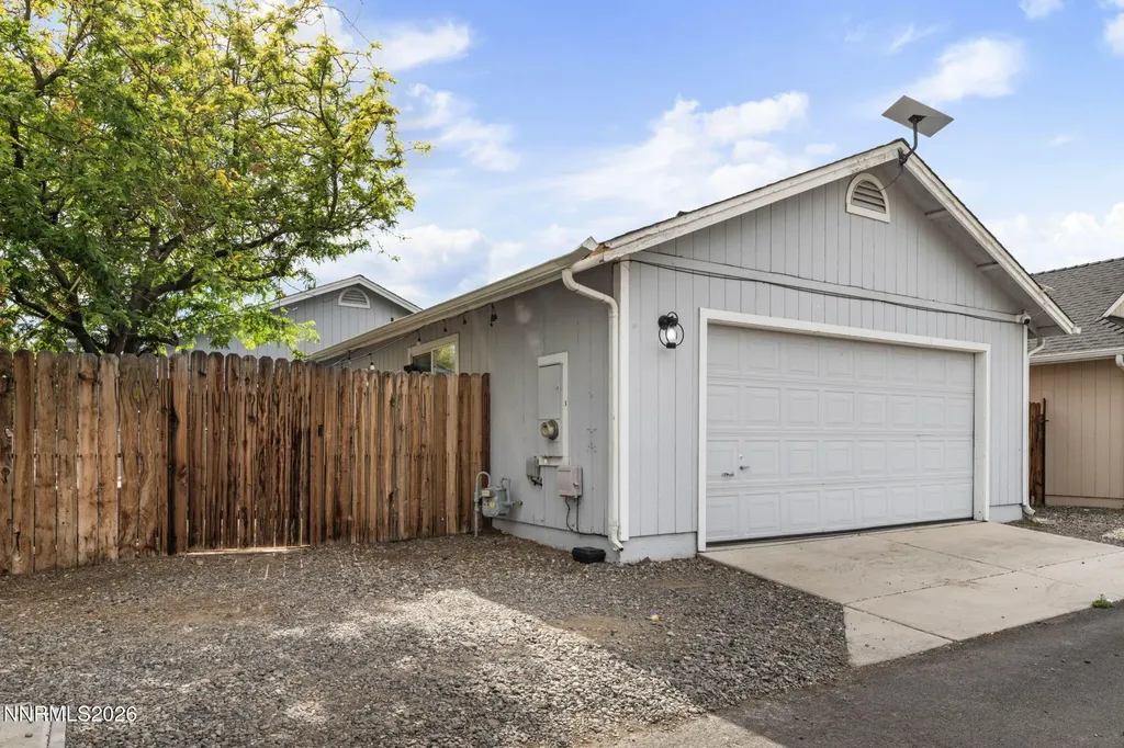 1341 Mountain Ash Gardnerville NV 89410