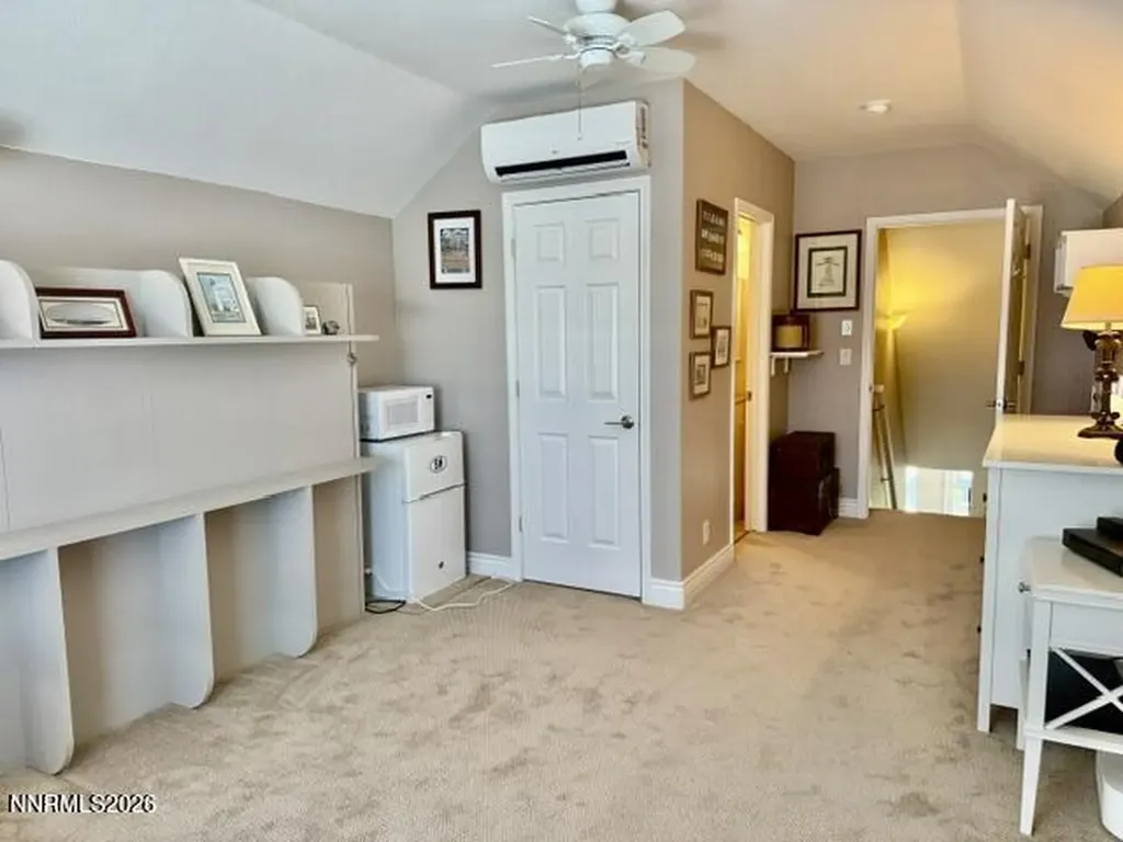 2911 La Cresta Minden NV 89423