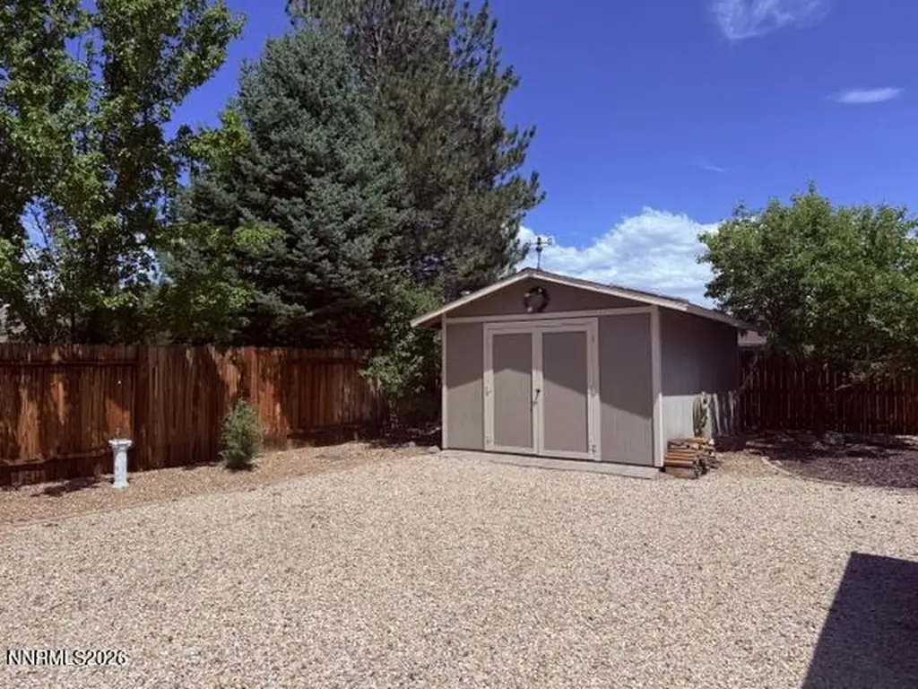 2911 La Cresta Minden NV 89423