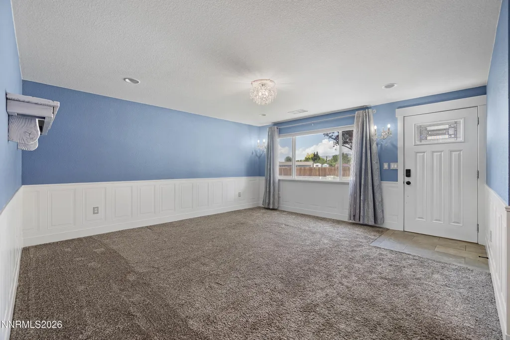 415 Keystone Dayton NV 89403