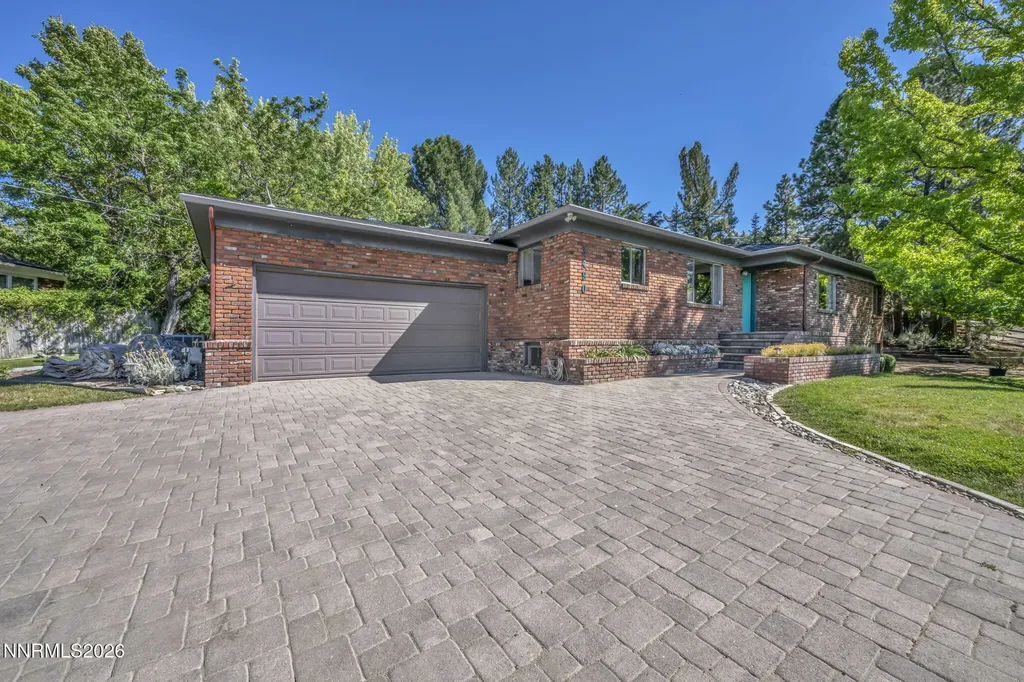 3490 Plumb Reno NV 89509