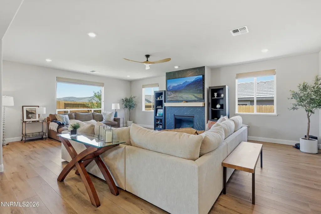 2345 Seaberry Sparks NV 89441