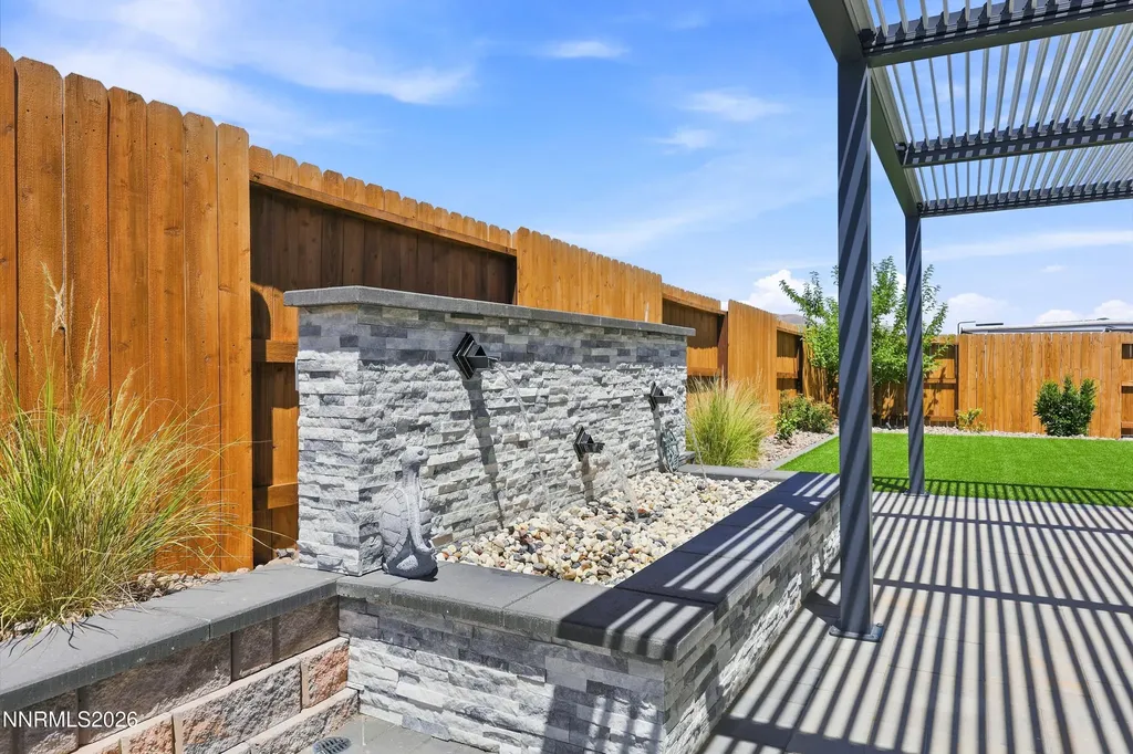 2345 Seaberry Sparks NV 89441