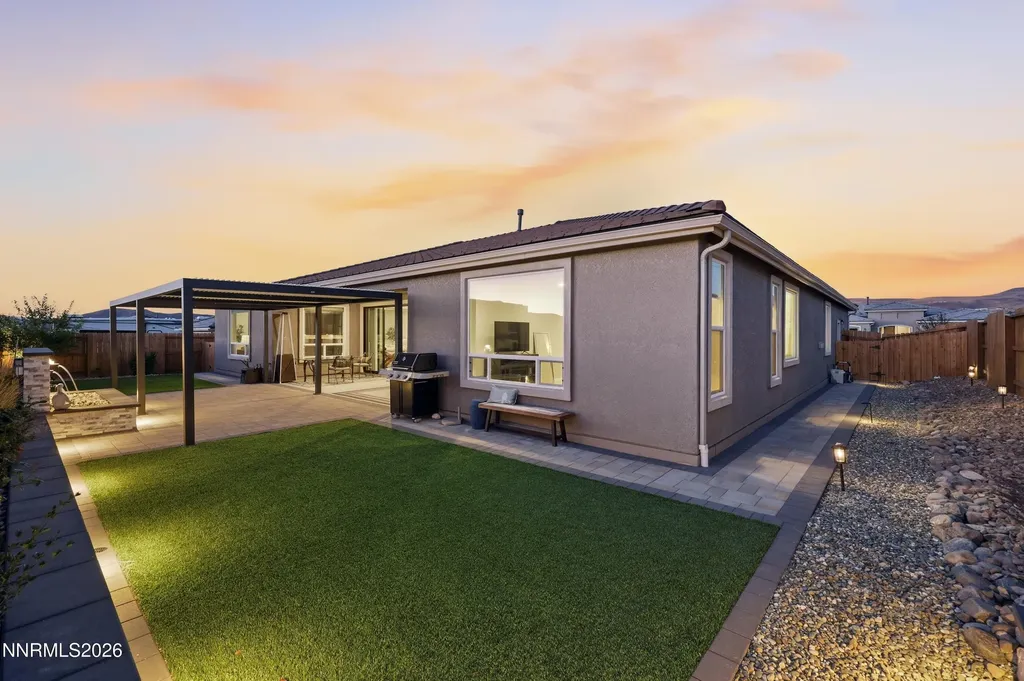 2345 Seaberry Sparks NV 89441