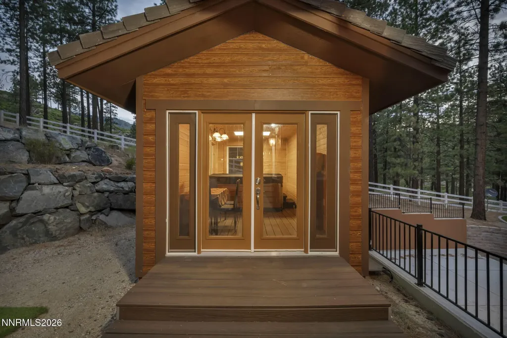 10 Franktown Washoe Valley NV 89704
