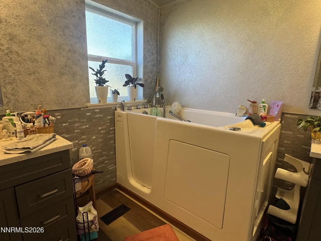 6262 Lakeview Fallon NV 89406