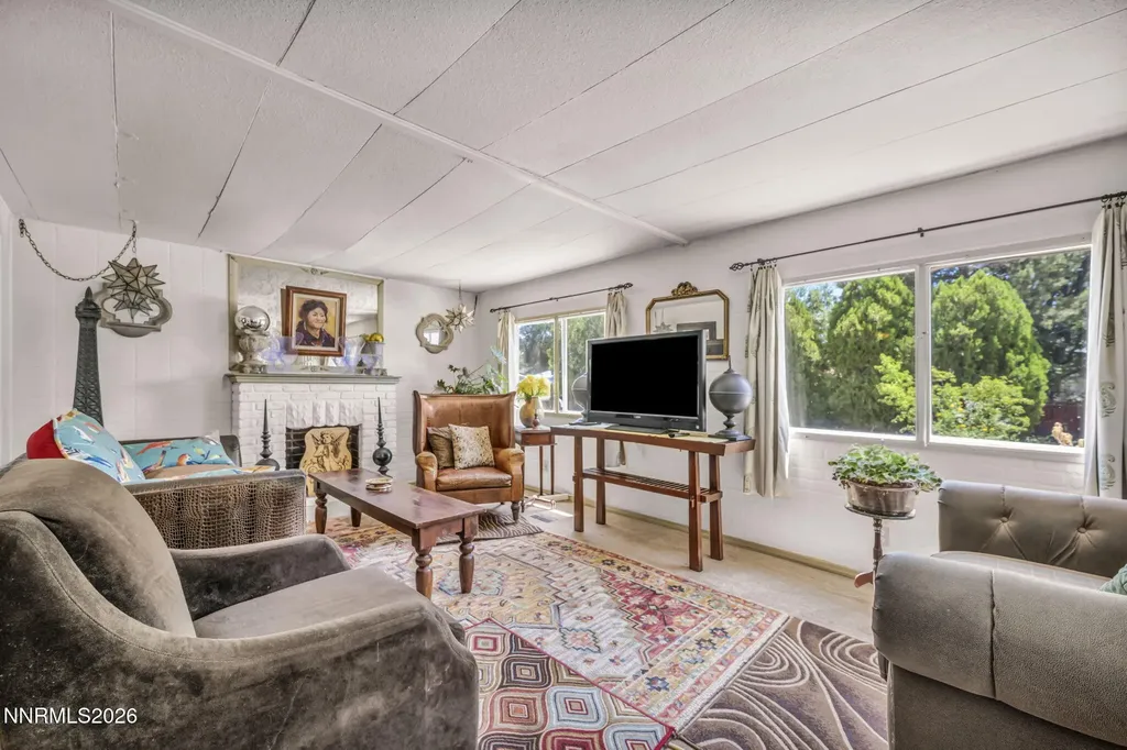 360 Gepford Sun Valley NV 89433