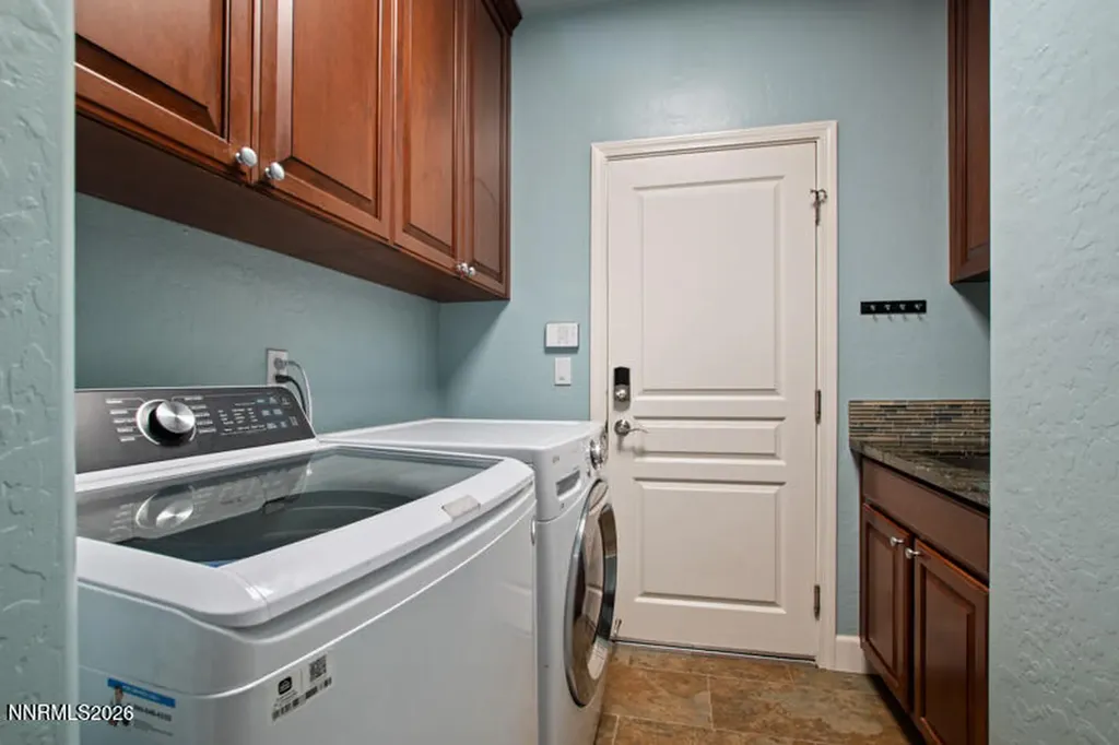 9255 Palmetto Reno NV 89523