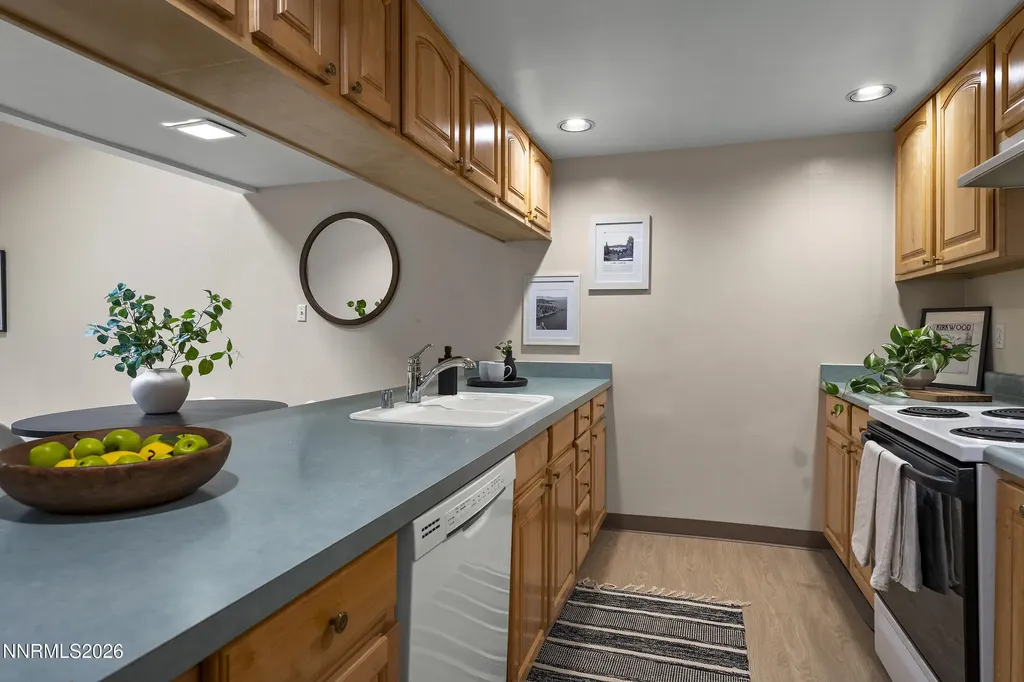 321 Ski Incline Village NV 89451