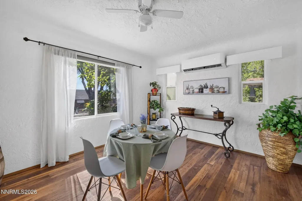 1207 Lander Reno NV 89509