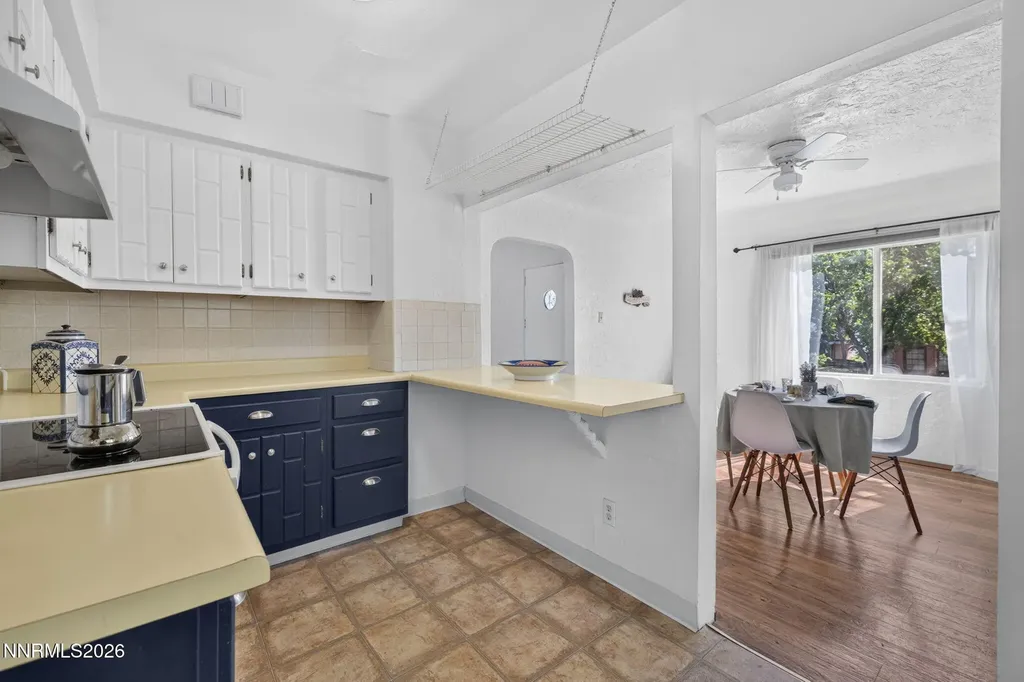 1207 Lander Reno NV 89509