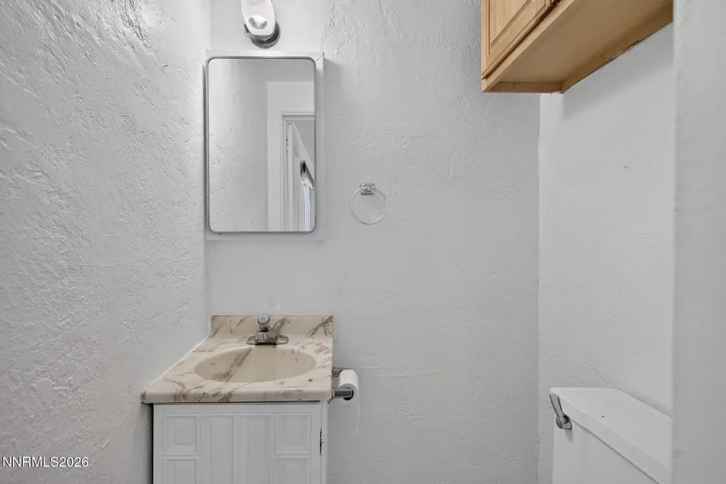 1207 Lander Reno NV 89509